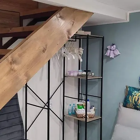 Loft Apartment *